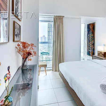 Cayan Tower, Dubai Marina Apartment Exterior photo